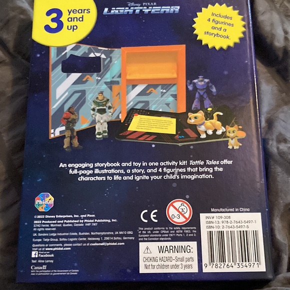 Disney Pixar light-yea,  Includes four figurings and story book - Picture 4 of 6